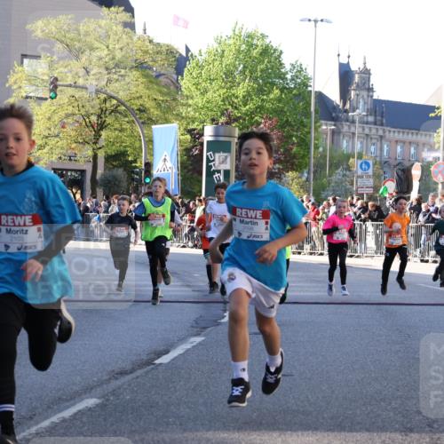 25.04.2025 - Das Zehntel Yannick Fuchs http://msf.ph/oto/7668684 26.04.2025 08:50:22 Ziel 1458, 1884, 2098, 2103, 2156, 2166, 2208, 2397, 2492, 2517, 2800, 2849, 2855, 3210, 3445, 3520, 3528, 3774, 3812, 3849, 3872 meine-sportfotos.de