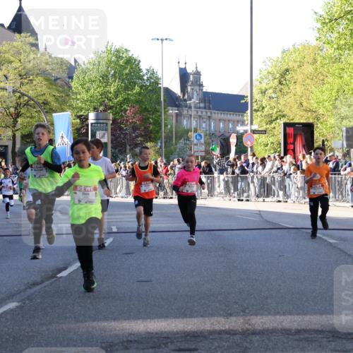 25.04.2025 - Das Zehntel Yannick Fuchs http://msf.ph/oto/7668697 26.04.2025 08:50:24 Ziel 1458, 1884, 2098, 2103, 2156, 2166, 2397, 2492, 2517, 2800, 2849, 2855, 3210, 3445, 3520, 3528, 3774, 3812, 3849, 3872 meine-sportfotos.de