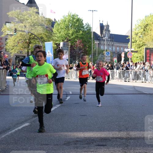 25.04.2025 - Das Zehntel Yannick Fuchs http://msf.ph/oto/7668698 26.04.2025 08:50:24 Ziel 1458, 1884, 2098, 2103, 2156, 2166, 2397, 2492, 2517, 2800, 2849, 2855, 3210, 3445, 3520, 3528, 3774, 3812, 3849, 3872 meine-sportfotos.de