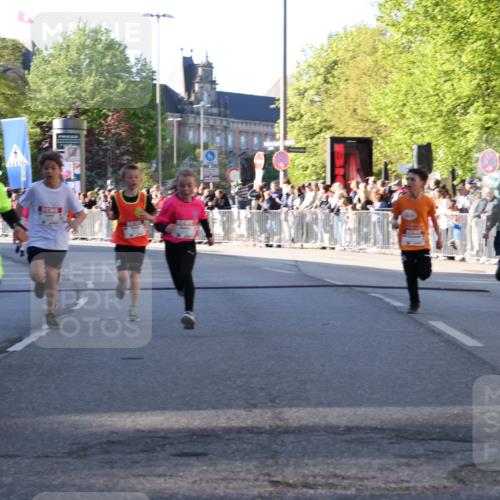 25.04.2025 - Das Zehntel Yannick Fuchs http://msf.ph/oto/7668701 26.04.2025 08:50:25 Ziel 1458, 1884, 2098, 2103, 2156, 2166, 2397, 2492, 2517, 2800, 2849, 2855, 2903, 2920, 3210, 3445, 3520, 3774, 3812, 3849, 3872 meine-sportfotos.de