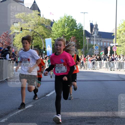 25.04.2025 - Das Zehntel Yannick Fuchs http://msf.ph/oto/7668708 26.04.2025 08:50:26 Ziel 1458, 1884, 2098, 2103, 2156, 2166, 2397, 2492, 2517, 2800, 2849, 2852, 2855, 2903, 2920, 3210, 3214, 3445, 3520, 3774, 3812, 3849, 3872 meine-sportfotos.de