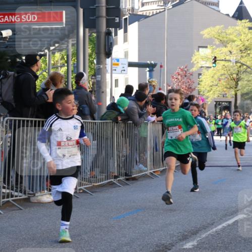 25.04.2025 - Das Zehntel Yannick Fuchs http://msf.ph/oto/7668726 26.04.2025 08:50:30 Ziel 1458, 1473, 1476, 1884, 2156, 2166, 2397, 2492, 2517, 2800, 2849, 2852, 2855, 2903, 2920, 2935, 3210, 3214, 3445, 3520, 3774, 3812, 3849, 3872 meine-sportfotos.de