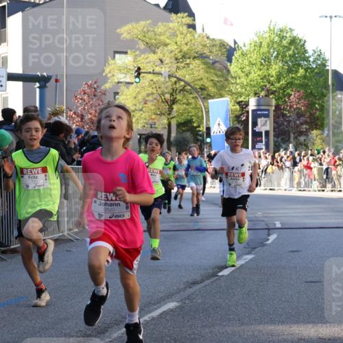 25.04.2025 - Das Zehntel Yannick Fuchs http://msf.ph/oto/7668744 26.04.2025 08:50:32 Ziel 1458, 1473, 1476, 1884, 2156, 2166, 2397, 2643, 2711, 2852, 2903, 2920, 2935, 3210, 3214, 3520, 3774, 3812, 3849 meine-sportfotos.de