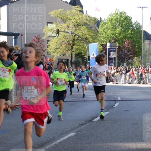 25.04.2025 - Das Zehntel Yannick Fuchs http://msf.ph/oto/7668746 26.04.2025 08:50:33 Ziel 1458, 1473, 1476, 1884, 2156, 2166, 2392, 2643, 2711, 2852, 2903, 2920, 2935, 3210, 3214, 3520, 3849 meine-sportfotos.de