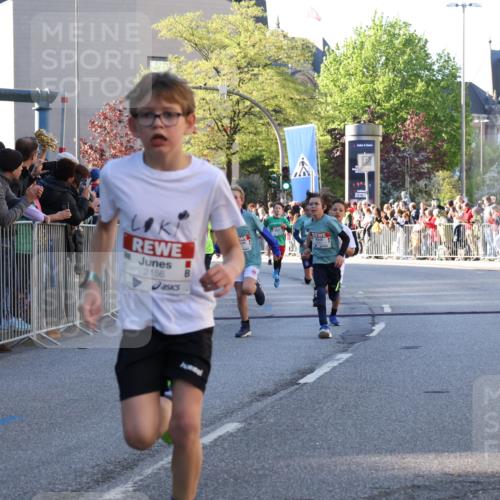 25.04.2025 - Das Zehntel Yannick Fuchs http://msf.ph/oto/7668773 26.04.2025 08:50:35 Ziel 1458, 1473, 1476, 1884, 2156, 2166, 2392, 2643, 2711, 2852, 2903, 2920, 2935, 3210, 3214, 3520, 3849 meine-sportfotos.de