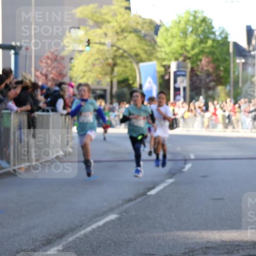 25.04.2025 - Das Zehntel Yannick Fuchs http://msf.ph/oto/7668776 26.04.2025 08:50:35 Ziel 1458, 1473, 1476, 1884, 2156, 2166, 2392, 2643, 2711, 2852, 2903, 2920, 2935, 3210, 3214, 3520, 3849 meine-sportfotos.de
