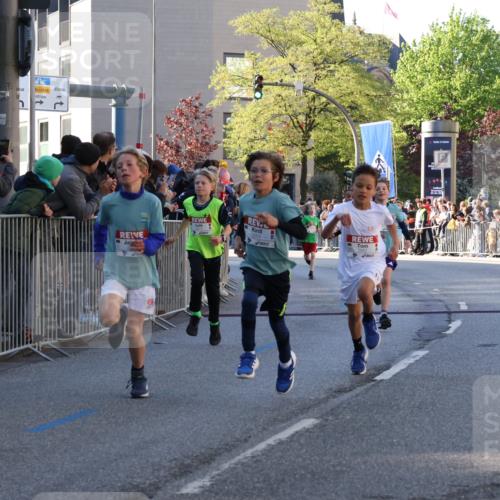 25.04.2025 - Das Zehntel Yannick Fuchs http://msf.ph/oto/7668783 26.04.2025 08:50:36 Ziel 1458, 1473, 1476, 1884, 2156, 2166, 2392, 2643, 2711, 2731, 2852, 2903, 2920, 2935, 3210, 3214, 3520 meine-sportfotos.de