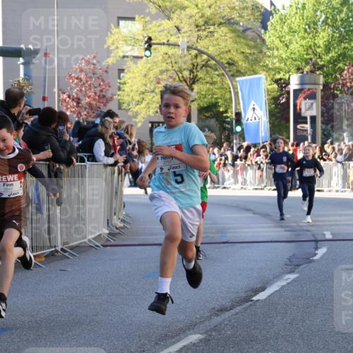 25.04.2025 - Das Zehntel Yannick Fuchs http://msf.ph/oto/7668834 26.04.2025 08:50:42 Ziel 1114, 1473, 1476, 2392, 2643, 2711, 2731, 2734, 2840, 2852, 2903, 2920, 2935, 3214, 3782 meine-sportfotos.de