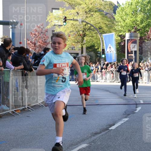 25.04.2025 - Das Zehntel Yannick Fuchs http://msf.ph/oto/7668838 26.04.2025 08:50:43 Ziel 1114, 1473, 1476, 2392, 2643, 2711, 2731, 2734, 2840, 2852, 2935, 3214, 3782, 3865 meine-sportfotos.de