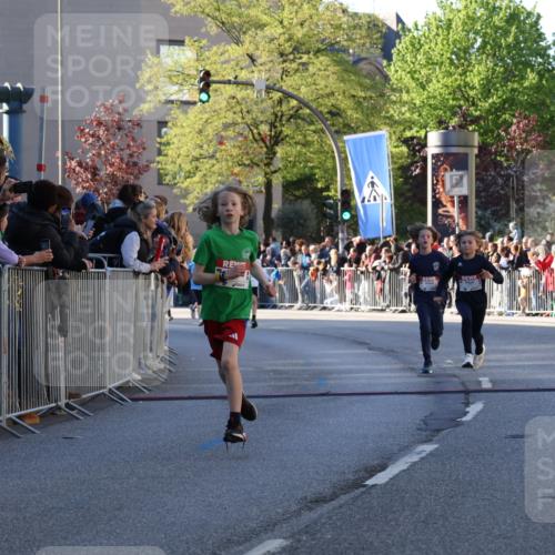 25.04.2025 - Das Zehntel Yannick Fuchs http://msf.ph/oto/7668844 26.04.2025 08:50:44 Ziel 1114, 1473, 1476, 2321, 2325, 2392, 2643, 2711, 2731, 2734, 2840, 2935, 3782, 3865 meine-sportfotos.de