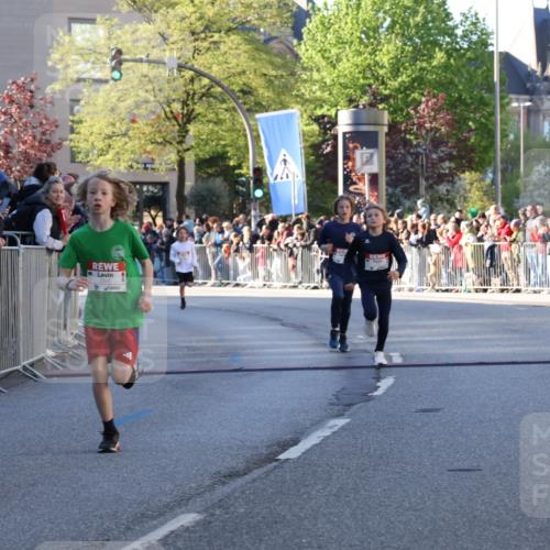 25.04.2025 - Das Zehntel Yannick Fuchs http://msf.ph/oto/7668850 26.04.2025 08:50:44 Ziel 1114, 1473, 1476, 2321, 2325, 2392, 2643, 2711, 2731, 2734, 2840, 2935, 3782, 3865 meine-sportfotos.de