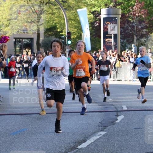 25.04.2025 - Das Zehntel Yannick Fuchs http://msf.ph/oto/7668887 26.04.2025 08:50:51 Ziel 1080, 1087, 1114, 1484, 1748, 1781, 1787, 2321, 2325, 2709, 2718, 2731, 2734, 2778, 2795, 2832, 2840, 3231, 3782, 3865 meine-sportfotos.de