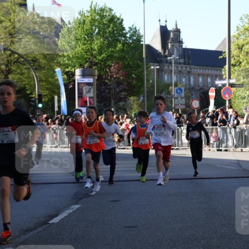 25.04.2025 - Das Zehntel Yannick Fuchs http://msf.ph/oto/7668940 26.04.2025 08:50:57 Ziel 1080, 1087, 1484, 1748, 1781, 1787, 1922, 2321, 2325, 2356, 2474, 2709, 2718, 2734, 2778, 2795, 2827, 2832, 2840, 3040, 3231, 3782, 3865 meine-sportfotos.de