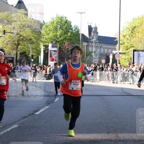 25.04.2025 - Das Zehntel Yannick Fuchs http://msf.ph/oto/7668965 26.04.2025 08:51:00 Ziel 1080, 1087, 1484, 1748, 1781, 1787, 1922, 2321, 2325, 2356, 2474, 2709, 2718, 2778, 2795, 2827, 2832, 2919, 3040, 3231, 3415, 3710, 3865 meine-sportfotos.de