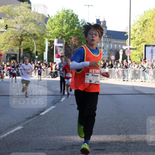 25.04.2025 - Das Zehntel Yannick Fuchs http://msf.ph/oto/7668971 26.04.2025 08:51:01 Ziel 1080, 1087, 1484, 1748, 1781, 1787, 1922, 2321, 2325, 2356, 2474, 2667, 2672, 2709, 2718, 2778, 2795, 2827, 2832, 2914, 2919, 3040, 3231, 3415, 3710 meine-sportfotos.de