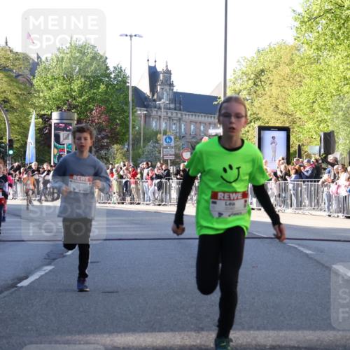 25.04.2025 - Das Zehntel Yannick Fuchs http://msf.ph/oto/7668993 26.04.2025 08:51:04 Ziel 1748, 1781, 1787, 1922, 2309, 2356, 2474, 2667, 2672, 2709, 2718, 2778, 2795, 2827, 2832, 2914, 2919, 3040, 3231, 3415, 3710, 3808 meine-sportfotos.de