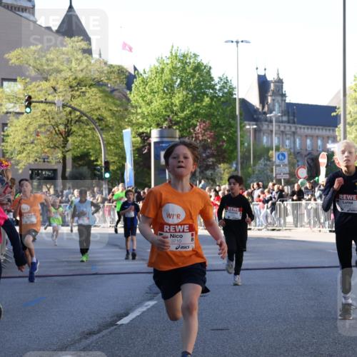 25.04.2025 - Das Zehntel Yannick Fuchs http://msf.ph/oto/7669022 26.04.2025 08:51:11 Ziel 1488, 1546, 1757, 2309, 2348, 2474, 2621, 2667, 2672, 2848, 2914, 2919, 3066, 3097, 3099, 3188, 3415, 3710, 3808 meine-sportfotos.de