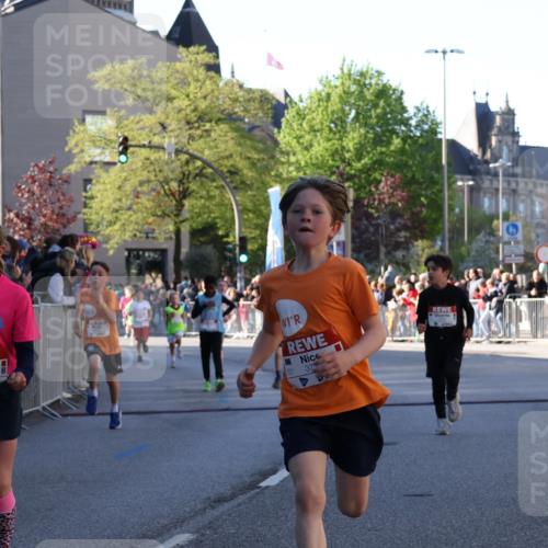 25.04.2025 - Das Zehntel Yannick Fuchs http://msf.ph/oto/7669025 26.04.2025 08:51:12 Ziel 1488, 1546, 1757, 2309, 2348, 2474, 2621, 2667, 2672, 2848, 2914, 2919, 3049, 3066, 3097, 3099, 3188, 3415, 3710, 3808 meine-sportfotos.de