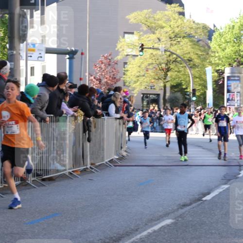 25.04.2025 - Das Zehntel Yannick Fuchs http://msf.ph/oto/7669037 26.04.2025 08:51:13 Ziel 1488, 1546, 1757, 2010, 2309, 2348, 2474, 2621, 2667, 2672, 2848, 2914, 2919, 3049, 3066, 3097, 3099, 3188, 3415, 3710, 3808 meine-sportfotos.de