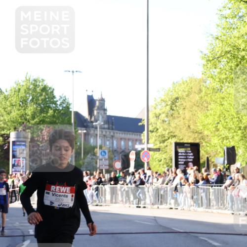 25.04.2025 - Das Zehntel Yannick Fuchs http://msf.ph/oto/7669047 26.04.2025 08:51:15 Ziel 1177, 1488, 1546, 1757, 2010, 2213, 2309, 2348, 2621, 2667, 2672, 2848, 2914, 2919, 3049, 3066, 3097, 3099, 3188, 3415, 3710, 3808, 3877 meine-sportfotos.de