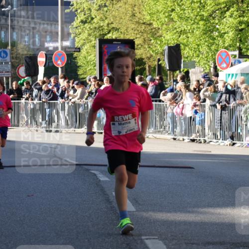 25.04.2025 - Das Zehntel Yannick Fuchs http://msf.ph/oto/7669188 26.04.2025 08:51:43 Ziel 1176, 1207, 1208, 1232, 1245, 1654, 1788, 1939, 2015, 2149, 2161, 2886, 3404, 3450, 3516, 3595, 3720, 3873 meine-sportfotos.de