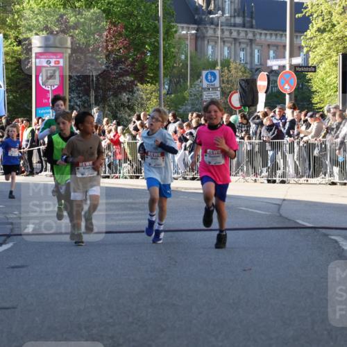 25.04.2025 - Das Zehntel Yannick Fuchs http://msf.ph/oto/7669193 26.04.2025 08:51:44 Ziel 1166, 1176, 1207, 1208, 1232, 1245, 1654, 1788, 2015, 2149, 2161, 2886, 3404, 3450, 3516, 3530, 3595, 3873 meine-sportfotos.de