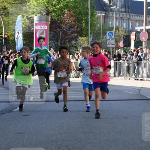 25.04.2025 - Das Zehntel Yannick Fuchs http://msf.ph/oto/7669202 26.04.2025 08:51:45 Ziel 1166, 1176, 1207, 1208, 1232, 1245, 1654, 1788, 2015, 2149, 2161, 2886, 3060, 3404, 3450, 3496, 3516, 3530, 3595, 3873 meine-sportfotos.de