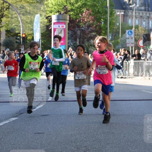 25.04.2025 - Das Zehntel Yannick Fuchs http://msf.ph/oto/7669204 26.04.2025 08:51:45 Ziel 1166, 1176, 1207, 1208, 1232, 1245, 1654, 1788, 2015, 2149, 2161, 2886, 3060, 3404, 3450, 3496, 3516, 3530, 3595, 3873 meine-sportfotos.de