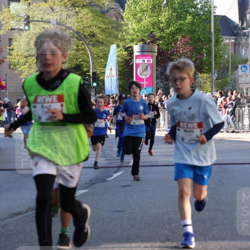 25.04.2025 - Das Zehntel Yannick Fuchs http://msf.ph/oto/7669225 26.04.2025 08:51:48 Ziel 1166, 1176, 1207, 1208, 1232, 1245, 1654, 1788, 2015, 2149, 2161, 2886, 3060, 3212, 3404, 3450, 3496, 3516, 3530, 3595, 3873 meine-sportfotos.de