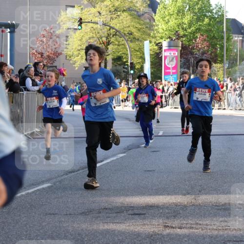 25.04.2025 - Das Zehntel Yannick Fuchs http://msf.ph/oto/7669237 26.04.2025 08:51:50 Ziel 1166, 1176, 1207, 1208, 1232, 1245, 1654, 1788, 2015, 2023, 2149, 2161, 2355, 2886, 3060, 3212, 3407, 3450, 3496, 3516, 3530, 3595 meine-sportfotos.de