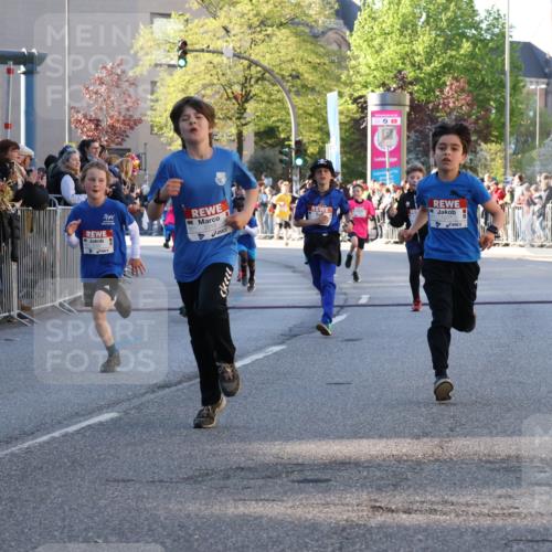 25.04.2025 - Das Zehntel Yannick Fuchs http://msf.ph/oto/7669239 26.04.2025 08:51:50 Ziel 1166, 1176, 1207, 1208, 1232, 1245, 1654, 1788, 2015, 2023, 2149, 2161, 2355, 2886, 3060, 3212, 3407, 3450, 3496, 3516, 3530, 3595 meine-sportfotos.de