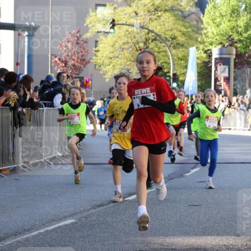 25.04.2025 - Das Zehntel Yannick Fuchs http://msf.ph/oto/7669304 26.04.2025 08:52:04 Ziel 1108, 1122, 1127, 1188, 1418, 1979, 2023, 2029, 2216, 2355, 2364, 2804, 2859, 3085, 3088, 3160, 3161, 3171, 3212, 3407, 3467, 3822 meine-sportfotos.de