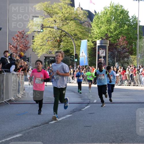 25.04.2025 - Das Zehntel Yannick Fuchs http://msf.ph/oto/7669353 26.04.2025 08:52:10 Ziel 1108, 1122, 1127, 1418, 1752, 1761, 1979, 2029, 2187, 2804, 2859, 3063, 3085, 3088, 3160, 3161, 3171, 3467, 3822, 3884 meine-sportfotos.de