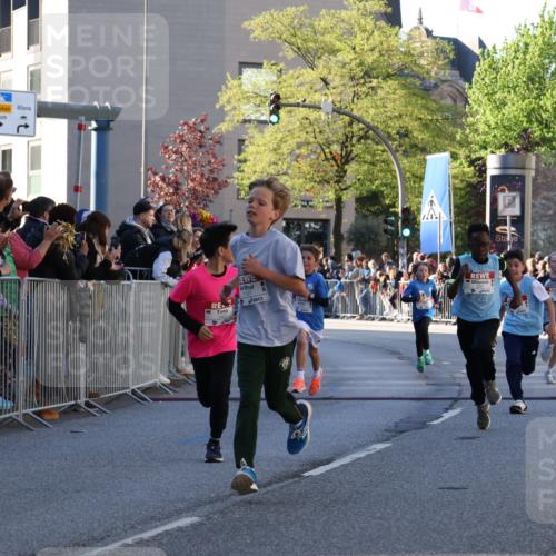 25.04.2025 - Das Zehntel Yannick Fuchs http://msf.ph/oto/7669366 26.04.2025 08:52:11 Ziel 1108, 1122, 1127, 1752, 1761, 1979, 2029, 2187, 2275, 2804, 2859, 3063, 3085, 3088, 3160, 3161, 3171, 3467, 3822, 3884 meine-sportfotos.de