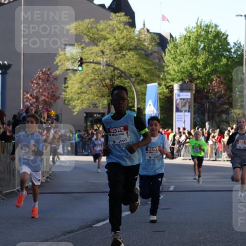 25.04.2025 - Das Zehntel Yannick Fuchs http://msf.ph/oto/7669384 26.04.2025 08:52:13 Ziel 1108, 1127, 1752, 1761, 1979, 2029, 2187, 2275, 2464, 2804, 2859, 3063, 3085, 3088, 3467, 3884, 3944 meine-sportfotos.de
