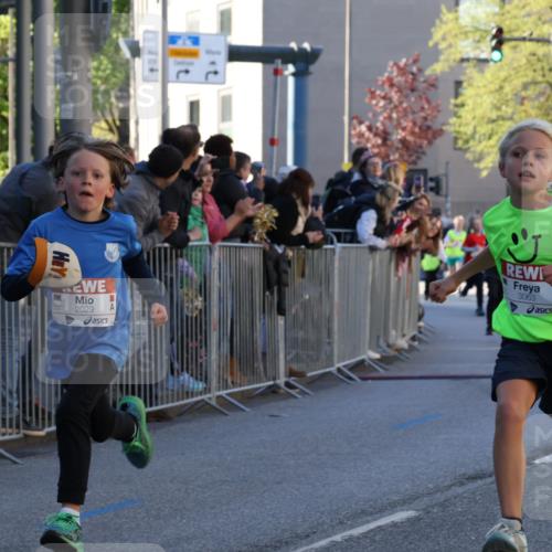 25.04.2025 - Das Zehntel Yannick Fuchs http://msf.ph/oto/7669412 26.04.2025 08:52:16 Ziel 1108, 1127, 1541, 1752, 1761, 1803, 1979, 2029, 2187, 2275, 2464, 3063, 3085, 3088, 3178, 3225, 3467, 3884, 3944 meine-sportfotos.de