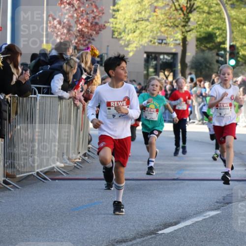 25.04.2025 - Das Zehntel Yannick Fuchs http://msf.ph/oto/7669436 26.04.2025 08:52:19 Ziel 1108, 1541, 1568, 1752, 1761, 1803, 1979, 2029, 2187, 2275, 2464, 2500, 3063, 3088, 3095, 3110, 3178, 3225, 3884, 3944 meine-sportfotos.de
