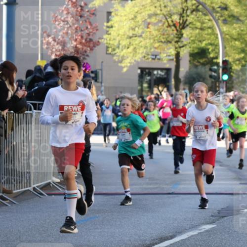 25.04.2025 - Das Zehntel Yannick Fuchs http://msf.ph/oto/7669446 26.04.2025 08:52:20 Ziel 1108, 1541, 1568, 1752, 1761, 1803, 2029, 2170, 2187, 2275, 2464, 2500, 3063, 3095, 3102, 3110, 3178, 3225, 3499, 3811, 3884, 3944 meine-sportfotos.de