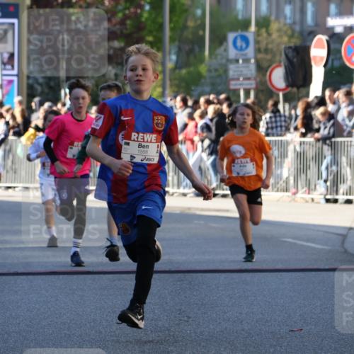 25.04.2025 - Das Zehntel Yannick Fuchs http://msf.ph/oto/7669510 26.04.2025 08:52:28 Ziel 1229, 1453, 1541, 1568, 1803, 2170, 2191, 2194, 2275, 2464, 2471, 2500, 2628, 3038, 3042, 3095, 3102, 3104, 3110, 3178, 3225, 3409, 3462, 3499, 3592, 3599, 3603, 3617, 3811, 3870, 3921, 3944 meine-sportfotos.de