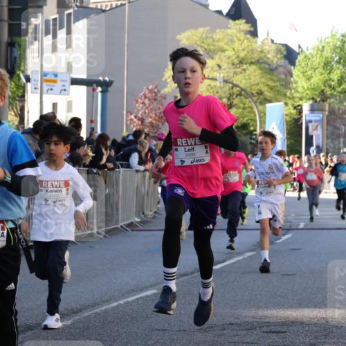 25.04.2025 - Das Zehntel Yannick Fuchs http://msf.ph/oto/7669569 26.04.2025 08:52:32 Ziel 1229, 1453, 1478, 1568, 1803, 1921, 2170, 2191, 2194, 2212, 2471, 2500, 2628, 3038, 3042, 3095, 3102, 3104, 3110, 3225, 3409, 3462, 3499, 3592, 3599, 3603, 3617, 3811, 3870, 3921, 3941 meine-sportfotos.de