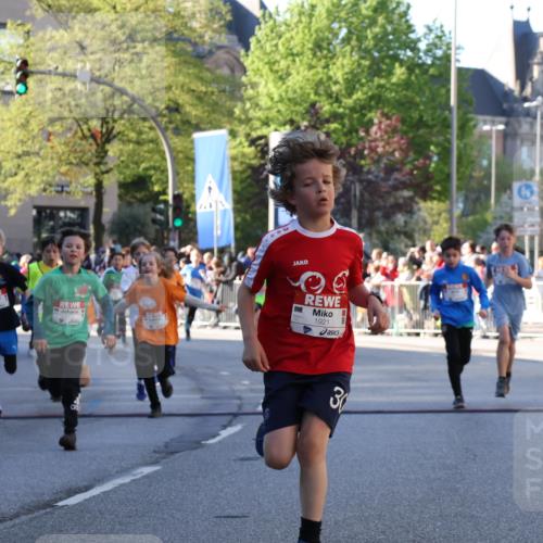 25.04.2025 - Das Zehntel Yannick Fuchs http://msf.ph/oto/7669683 26.04.2025 08:52:41 Ziel 1241, 1453, 1478, 1479, 1665, 1778, 1921, 1933, 1984, 2025, 2035, 2191, 2194, 2212, 2499, 2628, 2653, 2694, 2706, 2733, 2826, 3038, 3042, 3053, 3064, 3173, 3409, 3592, 3599, 3603, 3611, 3617, 3719, 3722, 3729, 3781, 3787, 3805, 3870, 3941 meine-sportfotos.de