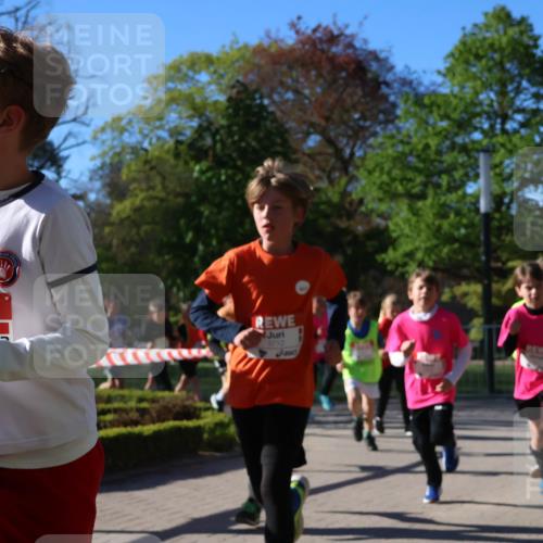 25.04.2025 - Das Zehntel Zöllner http://msf.ph/oto/7672916 26.04.2025 07:42:33 Laufen 1730, 3712 meine-sportfotos.de