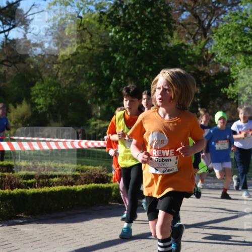 25.04.2025 - Das Zehntel Zöllner http://msf.ph/oto/7673263 26.04.2025 07:43:14 Laufen 3762, 2638 meine-sportfotos.de
