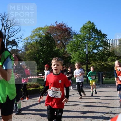 25.04.2025 - Das Zehntel Zöllner http://msf.ph/oto/7674771 26.04.2025 07:46:08 Laufen 67, 1810 meine-sportfotos.de