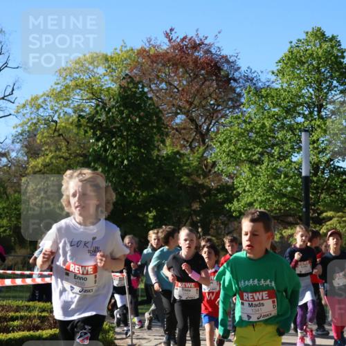 25.04.2025 - Das Zehntel Zöllner http://msf.ph/oto/7674790 26.04.2025 07:46:09 Laufen 2165, 2155, 2440, 1341, 2774 meine-sportfotos.de
