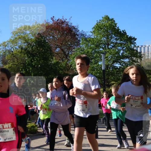 25.04.2025 - Das Zehntel Zöllner http://msf.ph/oto/7674909 26.04.2025 07:46:20 Laufen 3347, 2854 meine-sportfotos.de
