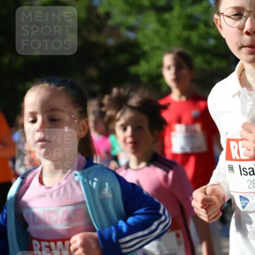 25.04.2025 - Das Zehntel Zöllner http://msf.ph/oto/7675952 26.04.2025 07:47:48 Laufen 2824 meine-sportfotos.de