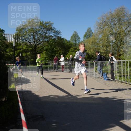 25.04.2025 - Das Zehntel Zöllner http://msf.ph/oto/7676539 26.04.2025 08:40:14 Laufen  meine-sportfotos.de