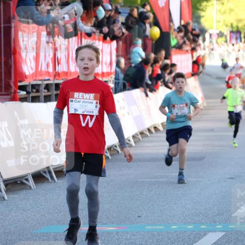 25.04.2025 - Das Zehntel Luisa Fischer http://msf.ph/oto/7678409 26.04.2025 08:49:07 Ziel 1926, 2990, 3823 meine-sportfotos.de