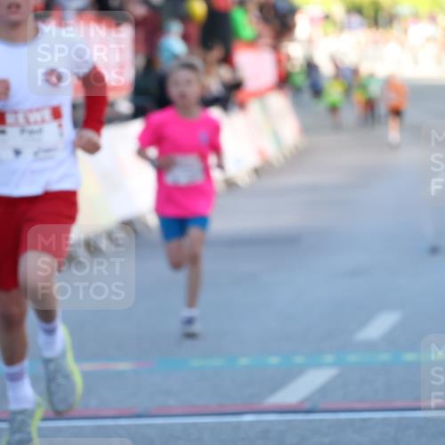 25.04.2025 - Das Zehntel Luisa Fischer http://msf.ph/oto/7678455 26.04.2025 08:49:27 Ziel 1754, 1929, 3506 meine-sportfotos.de